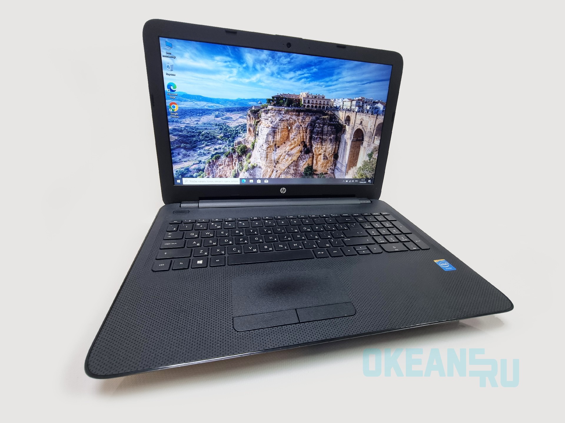 Ноутбук HP 15-AC023UR